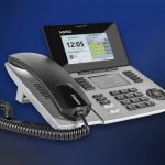 SENSORfon ST 56 silber, mit Hintergrund